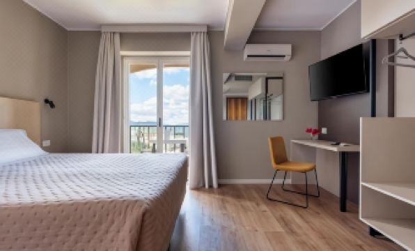 Hotel Pomara - Housity