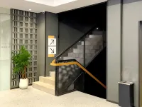 Fieris Izzy Hotel