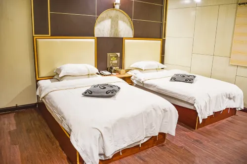 Xingyi Fuxuan Fashion Hotel - 2-نجوم