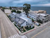 Cannery Row Inn