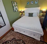 Atherton Apartment with Views and Breakfast Hamper