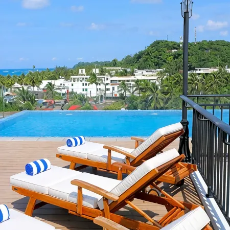 Feliz Hotel Boracay