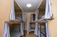 Qinglan International Youth Hostel (Zhengyifang Shopping Center)