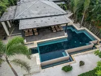 Casa Fuente Beachfront Villa in Playa Langosta Tamarindo. - Private Pools