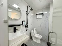 Ledu Hotel (Luohu Hongling Subway Station) Отели рядом с достопримечательностью «Парк Личи»