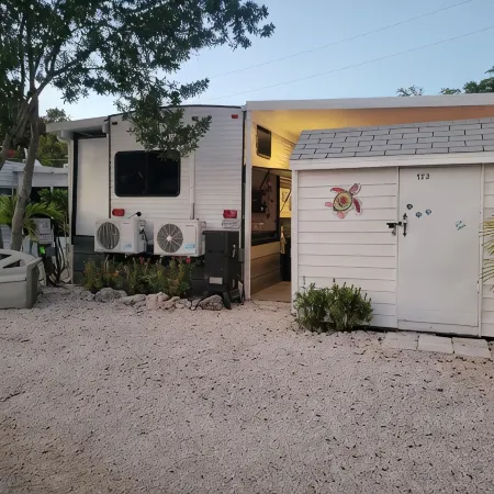 Couples Paradise-King Bed/AC/Fishing/Snorkeling/Diving
