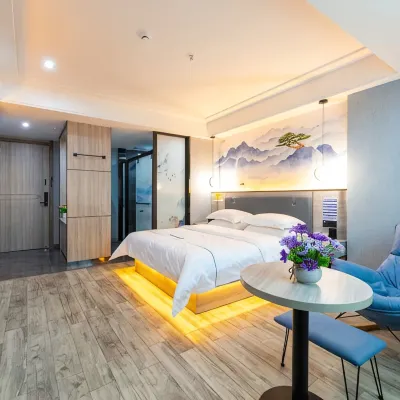 Zhijia Hotels near Dongguan Park