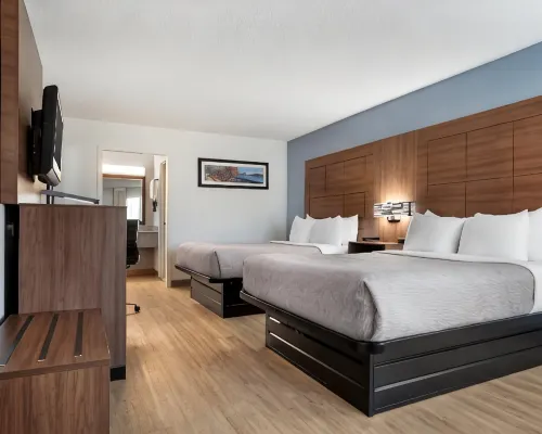 Quality Inn & Suites Near Lake Eufaula Hotels in Eufaula