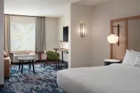 Fairfield Inn & Suites Huntsville Redstone Gateway - Parkplatz