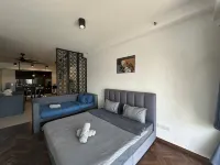 The Landmark by XW HOME - Balcony