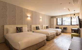 Just Enjoy Hotel