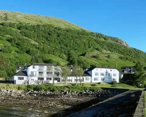 Holly Tree Hotel, Swimming Pool & Hot Tub Hotels in Appin