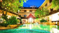 Aiyaree Place Hotel