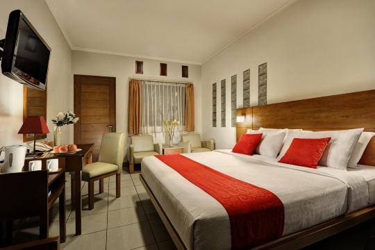Ilos Hotel Hotels in Sukajadi