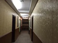 Changtai Changyuan Hotel - parkir