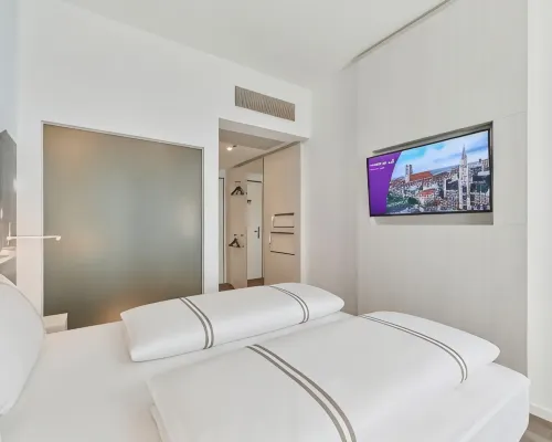 Super 8 by Wyndham Munich City West Photos