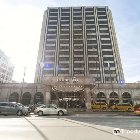 Hilton Indianapolis Hotel & Suites