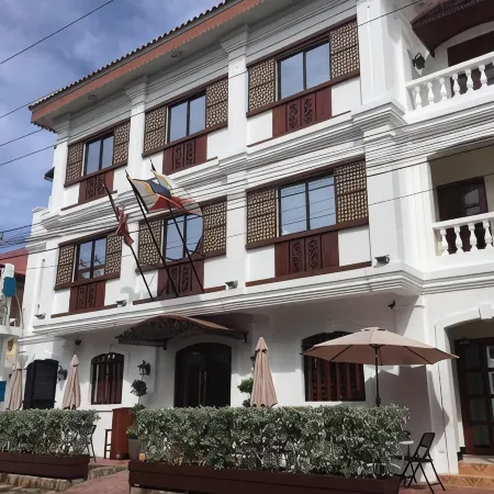 West Loch Park Hotel Vigan
