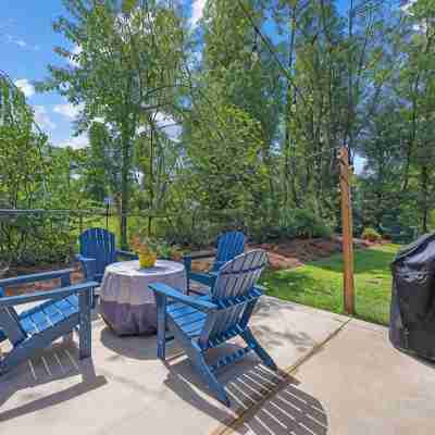 Pet Friendly Charming Craftsmen w/ Fenced Yard & Firepit. Near Sgmc & Vsu & Eats Hotel Exterior