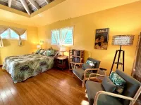 Quiet, Licensed, Clean & Affordable Cottage Studio with Kitchenette - 2 Sao