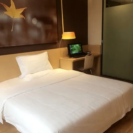 7 Days Inn (Wugang Zhanhui Road)