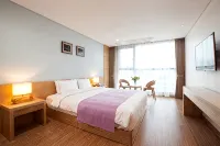 Youus Hotel - 2-Star