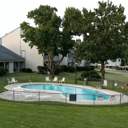 Lake Conroe Waterfront Updated 3Br Condo with Pools, Paddle Boards & Views