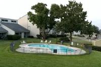 Lake Conroe Waterfront Updated 3Br Condo with Pools, Paddle Boards & Views - プライペートプール