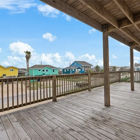 The Neon Palm - 4Bed 3Bath in Surfside Beach TX