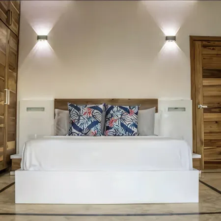 Beautiful and cozy with sea views