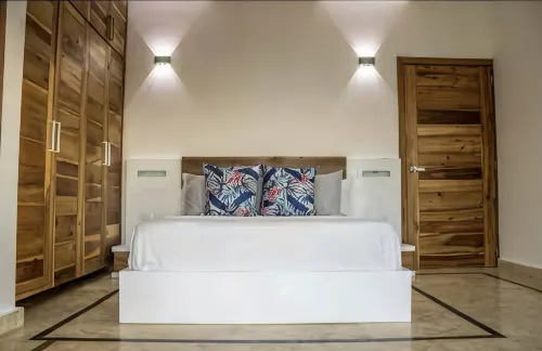 Beautiful and cozy with sea views
