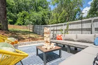 ATL Escape ~ Arcade I Fire pit I Patio! - Wifi
