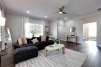 Aesthetic 3BD Home, Downtown, FSU, Games & Yard - 4-Star
