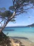 Looking for some sun? Renovated, air-conditioned apartment with swimming pool in Cavalaire. - Apartments