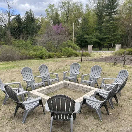 New  house with pickle ball court  game room 5 min  Bass Lake Knox Indiana!