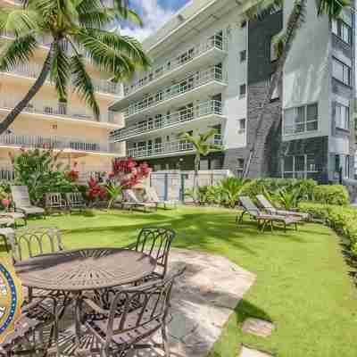 Gorgeous Diamond Head Penthouse Studio Stunning views, Private Balcony. Others