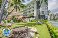 Gorgeous Diamond Head Penthouse Studio Stunning views, Private Balcony. Hotels in Diamond Head