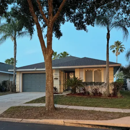 Shreks Hideout!  4 BR/3 BA Pool & Pets in Sunset Lakes!