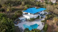 3 Villas,One Price/ Sleeps 16/ Steam Room/Private Pool/Close to everything Gated -  Ferienhäuser