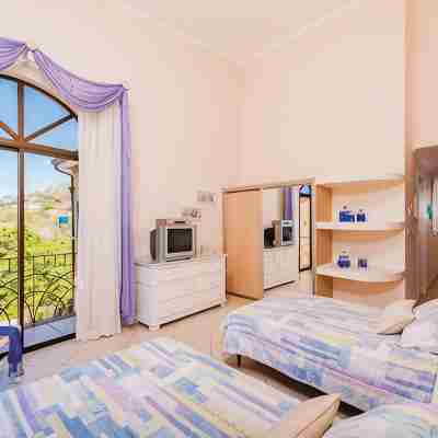 Two Story, 5 Bedroom Penthouse On Tamarindo Beach- New Rooms