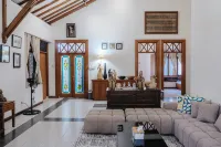 Omah Sawo Guesthouse Jogja - 3-Sterne