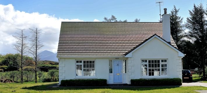 Pretty Cottage in Louisburgh a Perfect Location to Explore the Wild Atlantic Way Hotels in Mayo