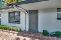 Spacious and Bright 2bed, washer/dryer, back yard