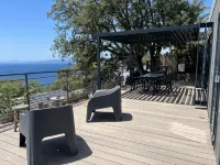 Luxury Bungalow/Mobile Home with Ocean View on the Ile d'Or, Saint-Raphaël—Accommodates 4 People - สระว่ายน้ำส่วนตัว