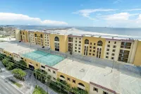 UPDATED Beach Front Condo - Holiday Isle 302 - Pool, Sauna, Hot Tub, Grill, W/D
