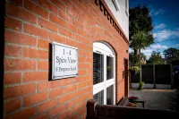 'Spire View'  New Forest Holiday Home - 3 minutes walk to the open forest