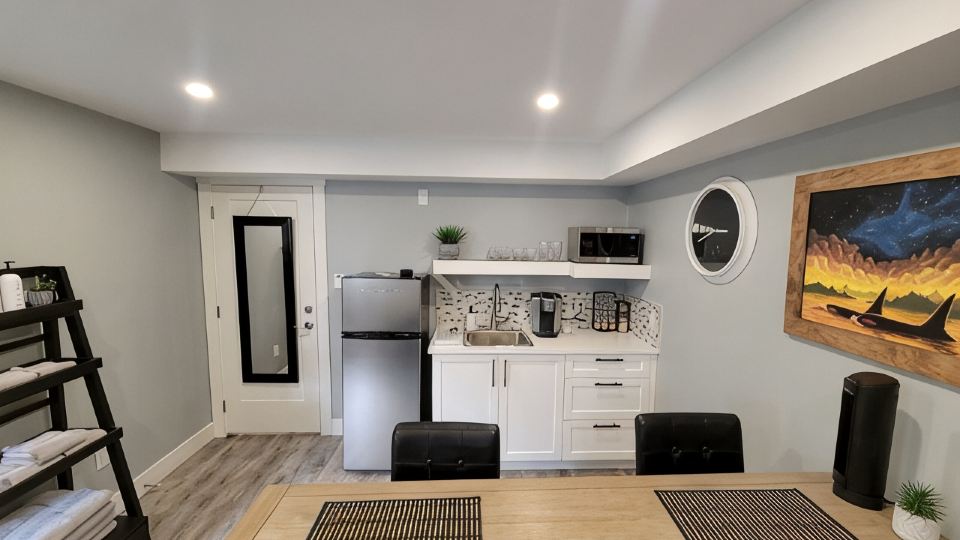 Private & cozy suite located in Fort Langley