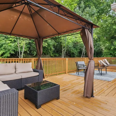 Large Luxury Oasis - Minutes from Airport, Downtown, Opry, Lake - 8 beds, 3 Bath