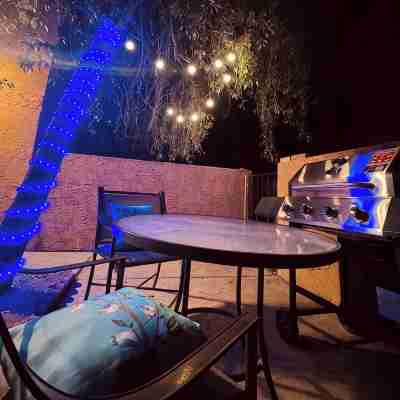 Charming 2-bedroom apartment with WiFi, AC in fabulous Phoenix Others