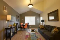 LOCATION! WALK TO DOWNTOWN AND OLD MILL - ONE BEDROOM ONE BLOCK FROM THE RIVER